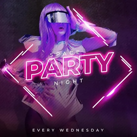 Amon - Adult Only באלאק