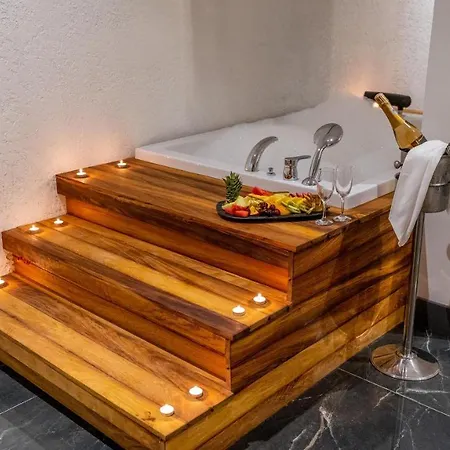 Amon - Adult Only Hotel