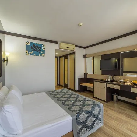 Amon - Adult Only Hotel